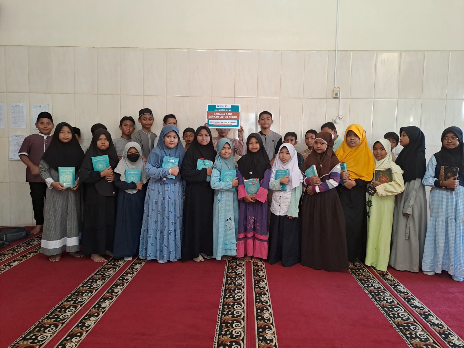 Penyaluran Quran Atas Nama Pondok Pesantren Solo Raya