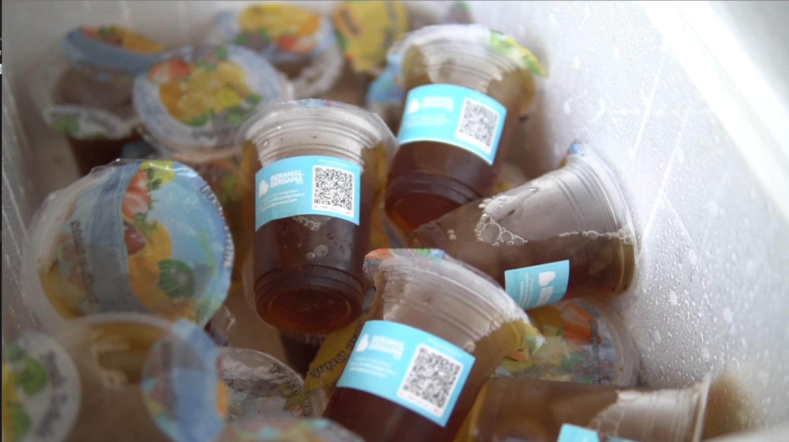 Air Minum untuk Jamaah Shalat Jumat