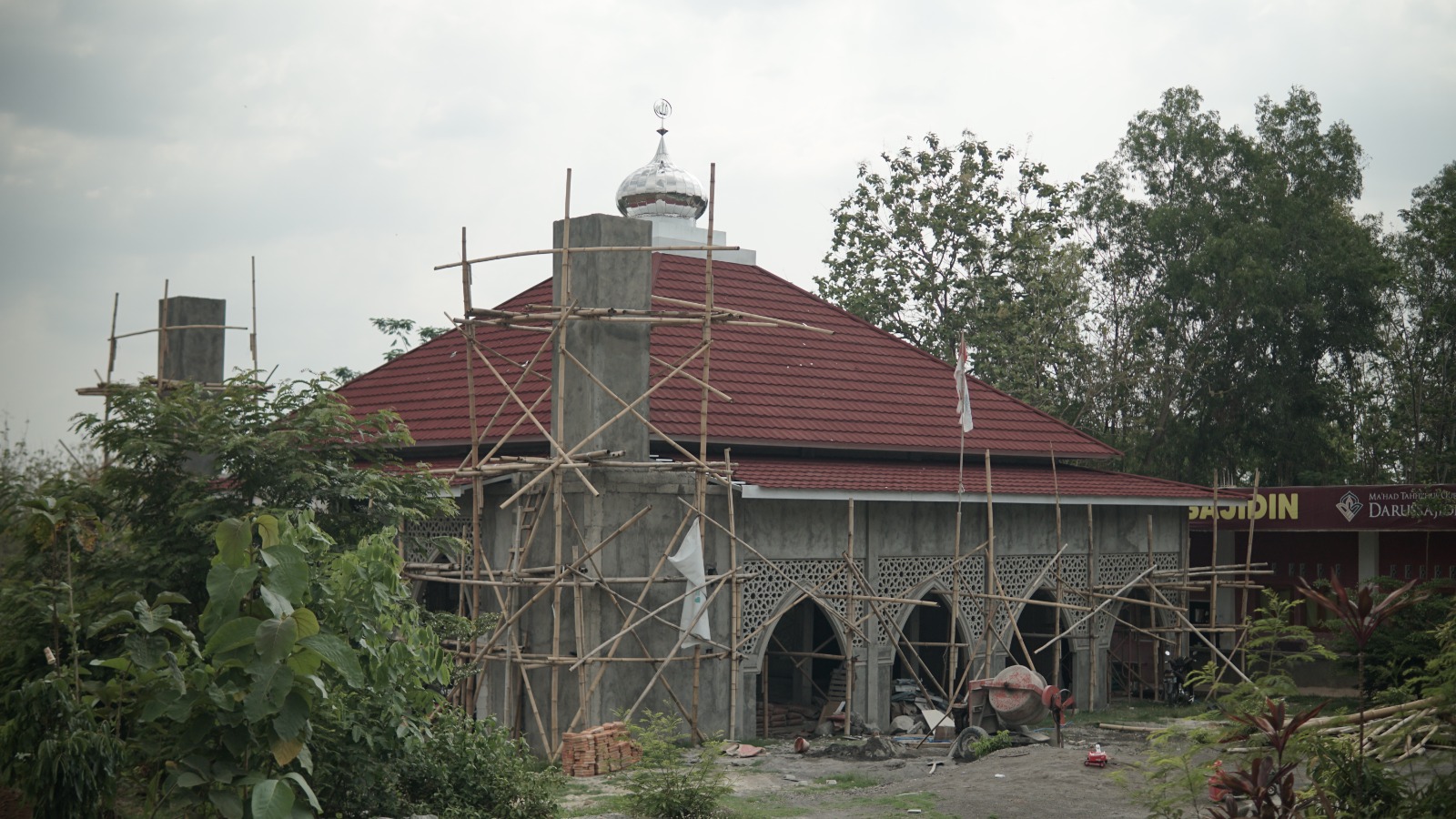 Alhamdulilah Masjid Darusajidin Proses Finishing