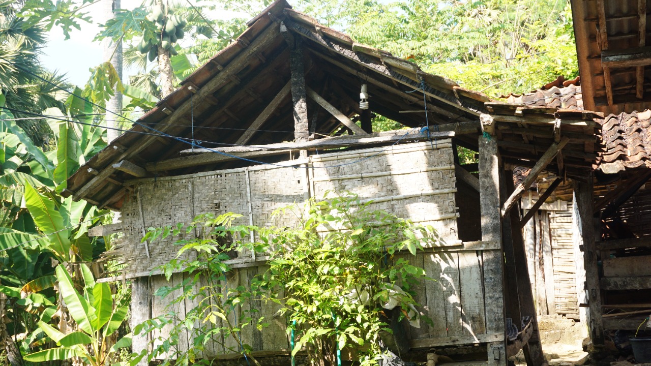 Bangun Musholla Al-Hidayah