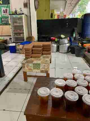 Berbagi Buka Puasa Borong UMKM di Semarang