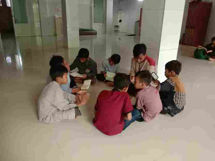 Berbagi Buka Puasa untuk Griya Tahfidz Daruz Zikri Sragen