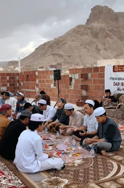 Berbagi Buka Puasa untuk Jaamah Di Mekkah