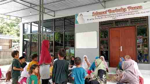 Berbagi Buka Puasa  untuk KDM Darul Furqon Sumbawa