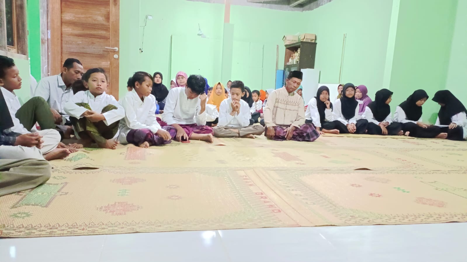 Berbagi Parcel Yatim Dhuafa Bulan Ramadhan