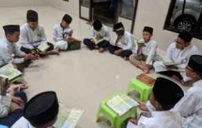 Penyaluran 170 Paket Buka Puasa Pondok Pesantren Bilal bin Rabbah