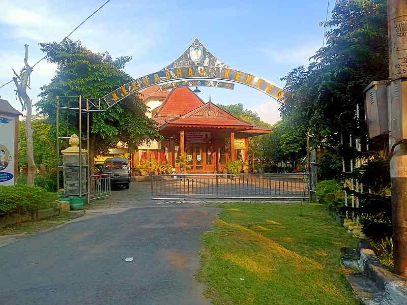 Penyaluran 75 Air Minum Event Donor Darah HUT PMI