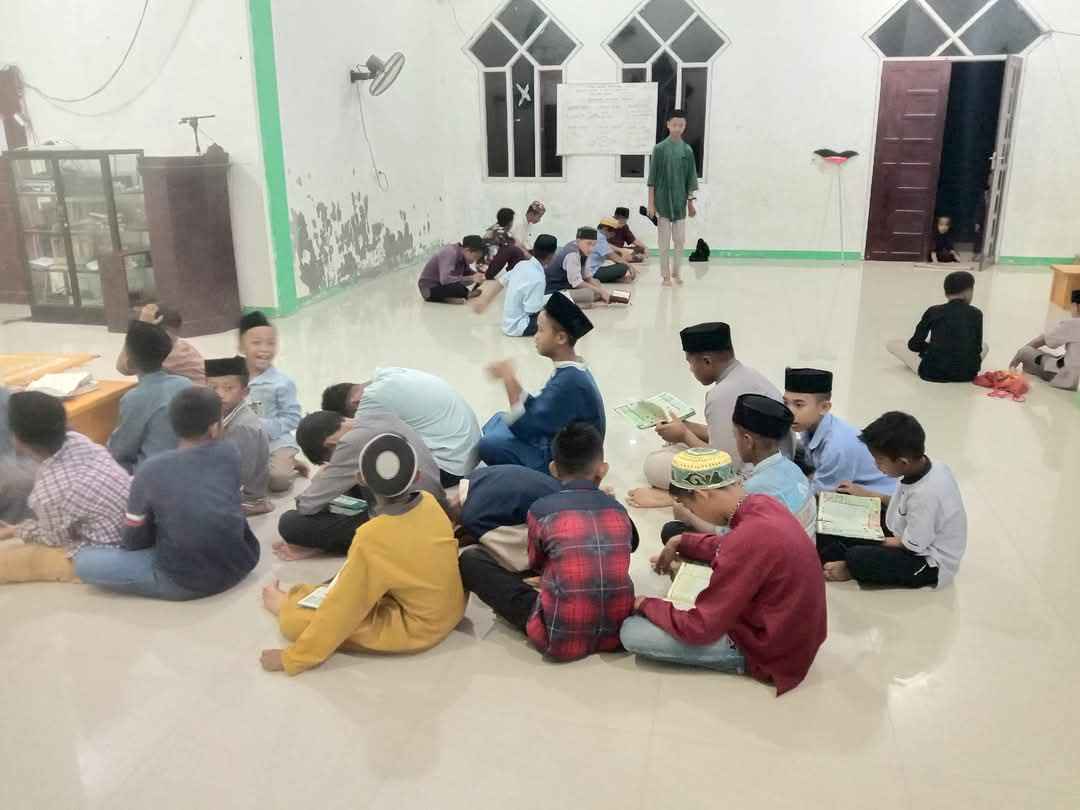 Penyaluran Air Minum Event Kajian Solo Raya
