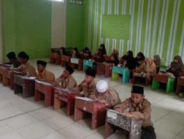 Penyaluran Buka Puasa Pondok Pesantren Muhammad Al-Fatih