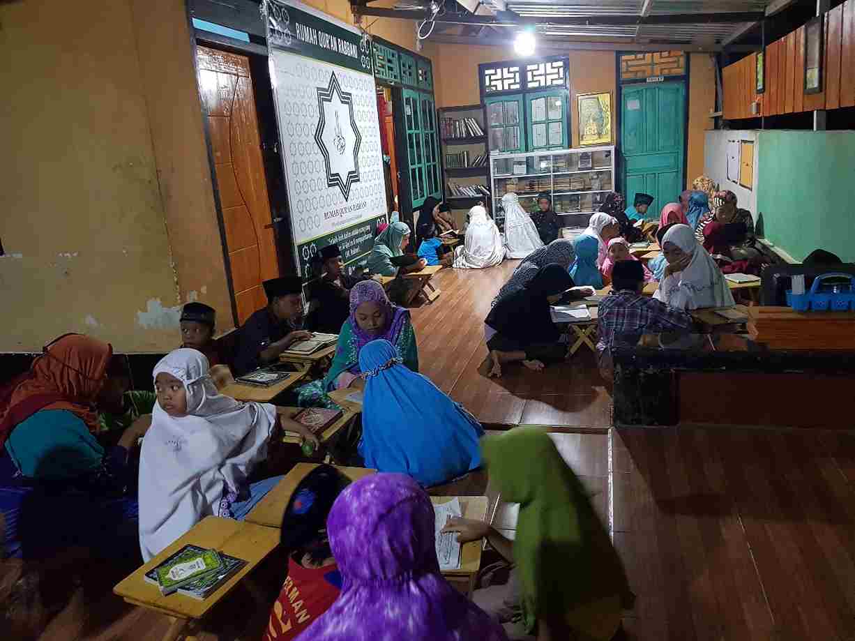 Penyaluran Satu Set Sumber Air Bersih #118 Rumah Quran Rabbani