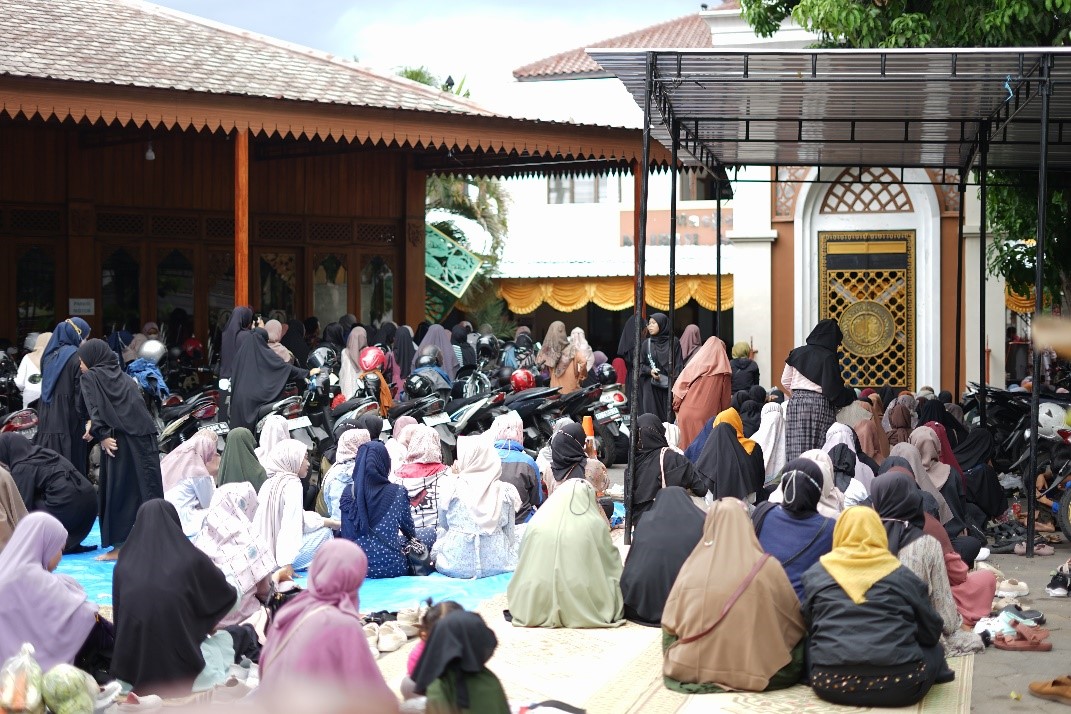 Salur Air Minum Support Kajian Akbar Masjid Nurul Huda Manahan