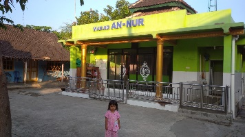 Salur Berbagi Quran Lansia untuk Jamaah Masjid An-Nur Boyolali