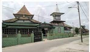 Air Minum Untuk Jamaah Kajian Masjid al-Furqon dan Masjid An-nur
