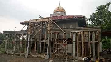 Sedekah Semen Untuk Masjid Mutiara Insan Purwantoro